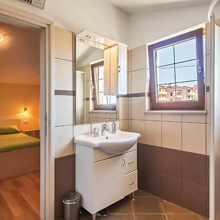 2 Bedroom Cozy In