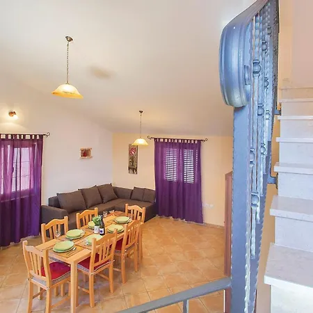 Holiday home 2 Bedroom Cozy In